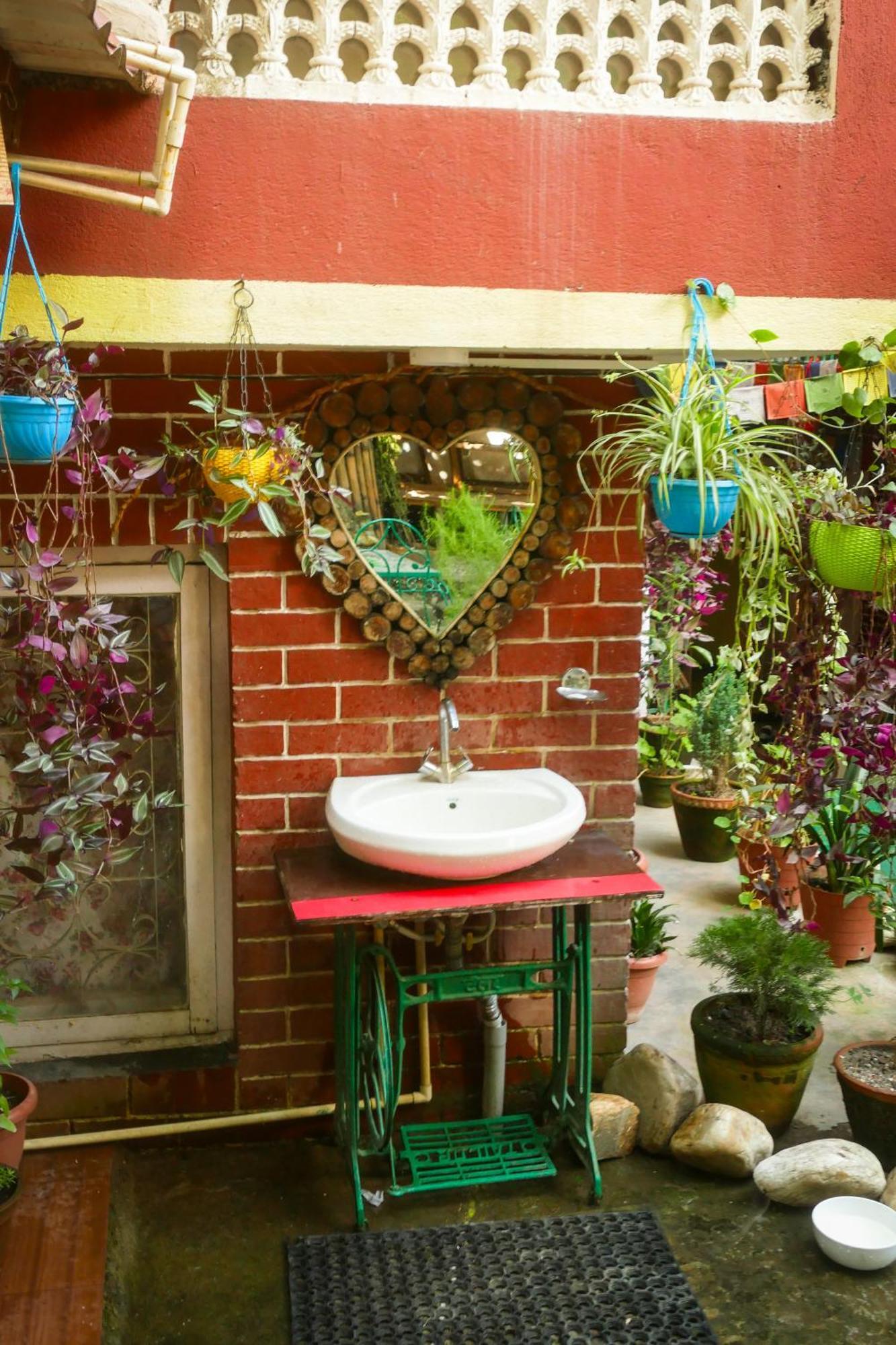 Nirvana Green Peace Home كاتماندو المظهر الخارجي الصورة